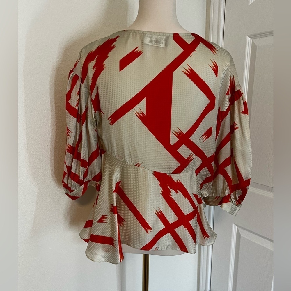 Preen by Thornton Bregazzi Chic Red Orange and Cream Patterned Blouse Size 6/8 - Picture 3 of 7